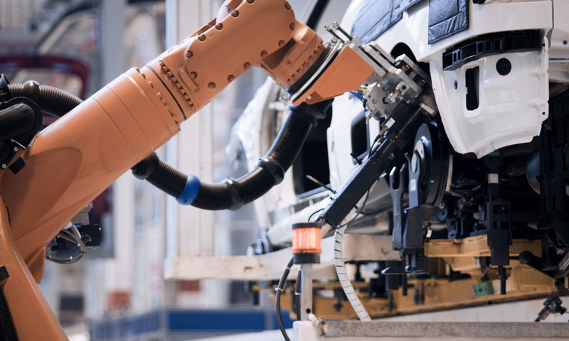 Interview: AI i produktionsvirksomheder - fra pilotprojekt til reel forandring