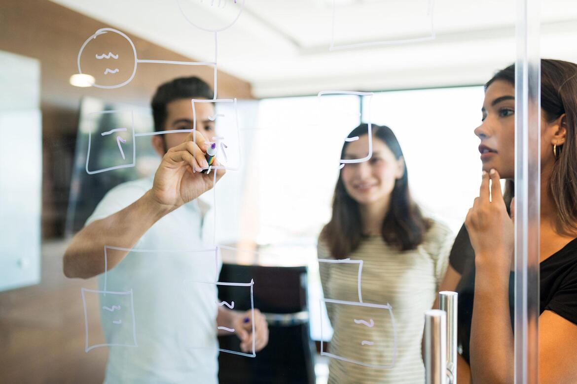Microsoft Dynamics NAV še vedno deluje. Zakaj podjetja kljub temu prehajajo na Business Central?