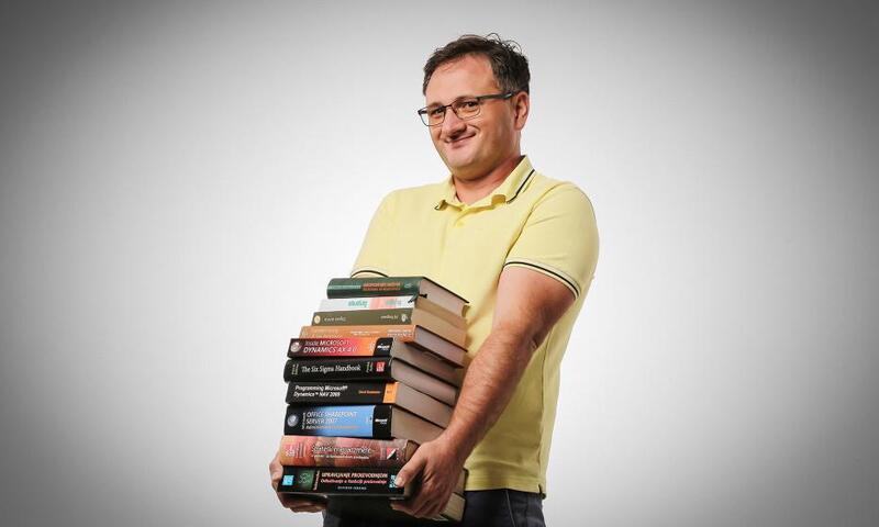 Živoslav: Bees, knowledge, and innovation – BEE-you at BE-terna from the perspective of our Sales Director