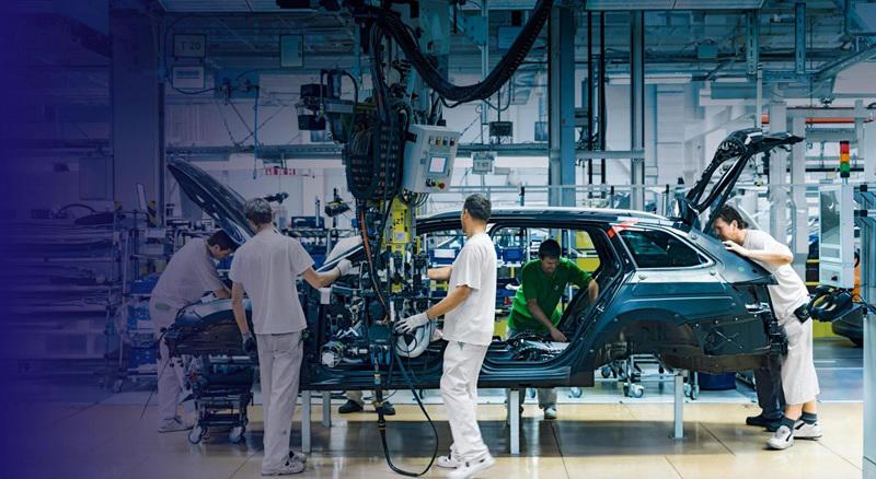 ERP integration in the automotive industry – vehicle assembly line enabling digital production planning and supply chain synchronization