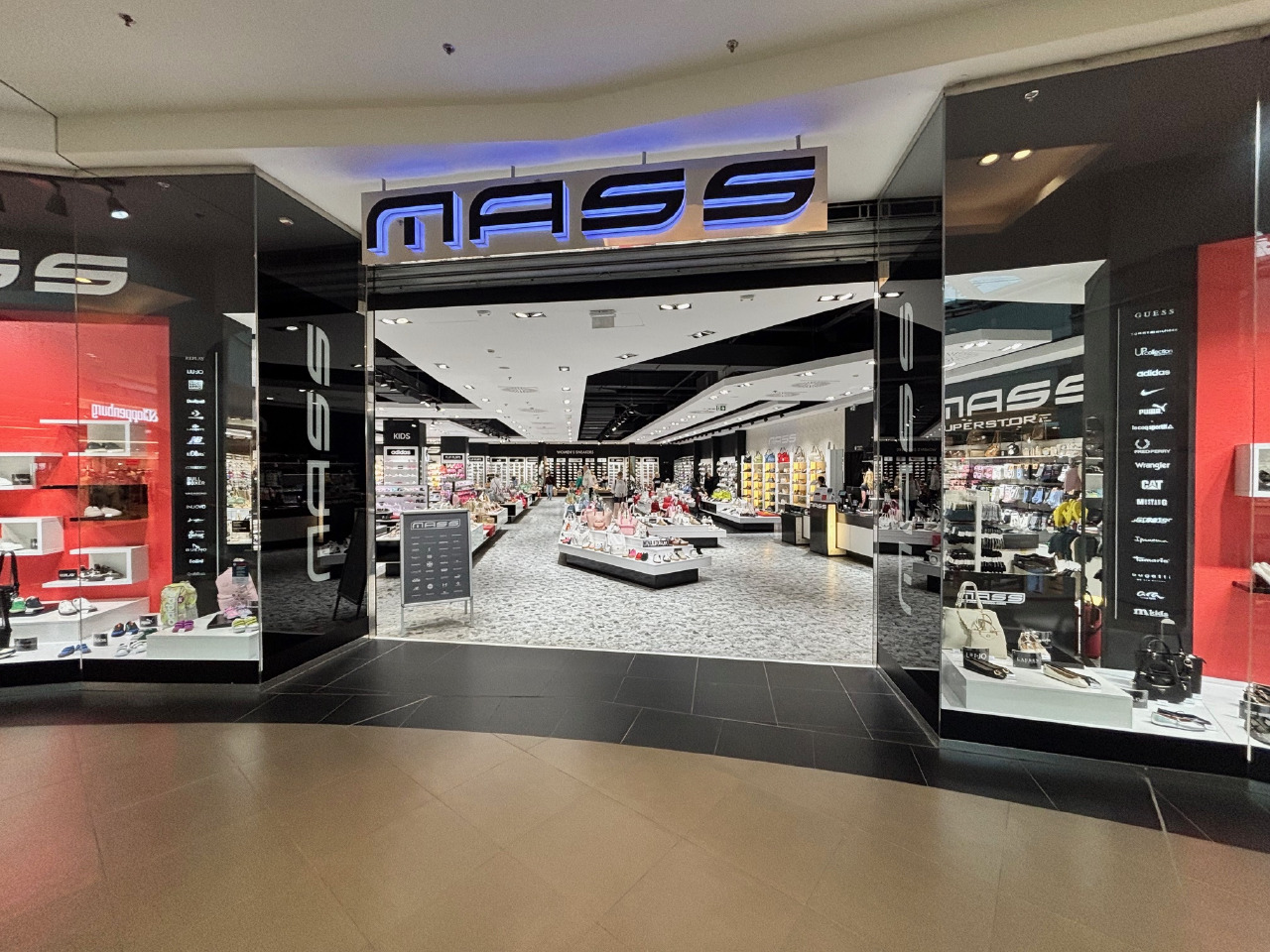 PONDS Group (MASS) combines AI and Business Central to scale European footwear retail